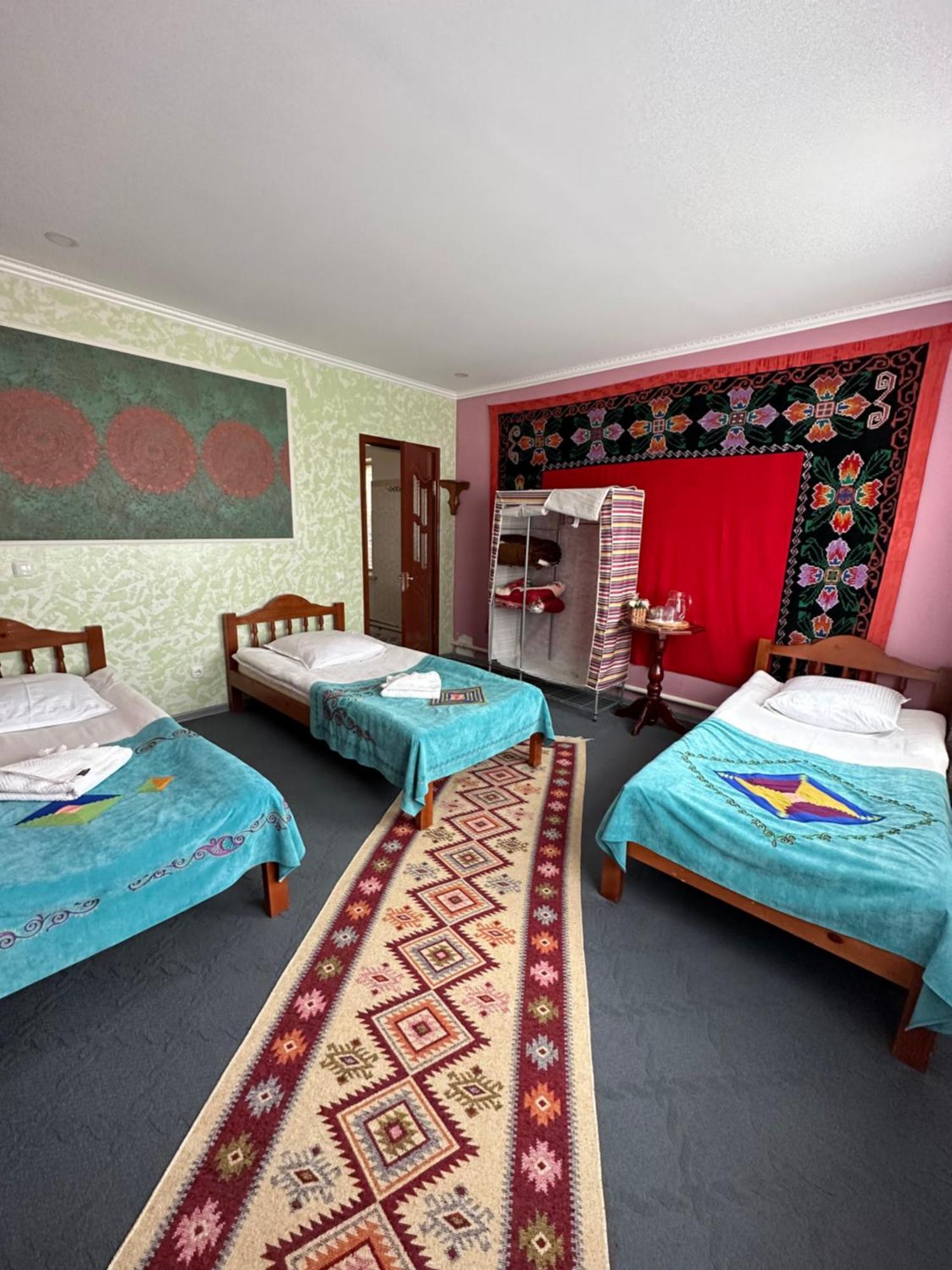 Guest House Emily Bokonbayevo Экстерьер фото